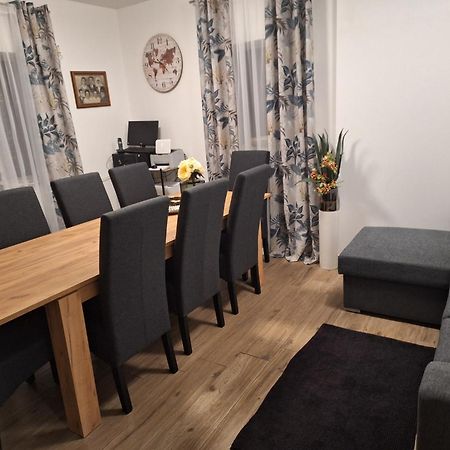 Mare Bed & Breakfast Vrlika Eksteriør bilde